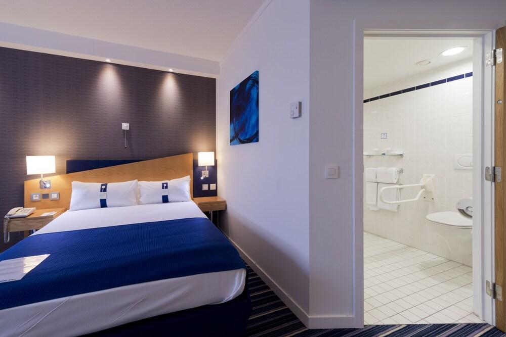 Holiday Inn Express Antwerpen City North, An Ihg Hotel Εξωτερικό φωτογραφία