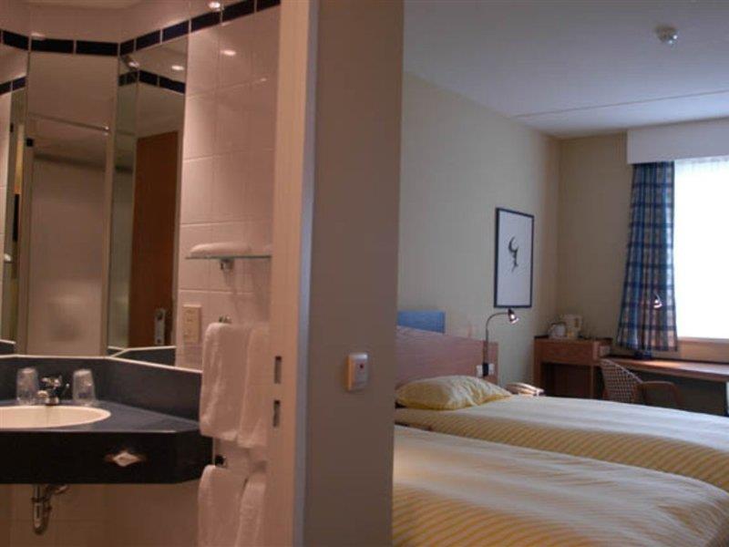 Holiday Inn Express Antwerpen City North, An Ihg Hotel Εξωτερικό φωτογραφία