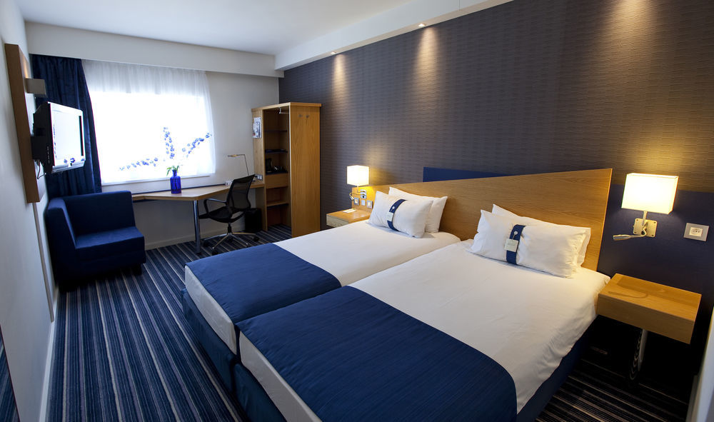 Holiday Inn Express Antwerpen City North, An Ihg Hotel Εξωτερικό φωτογραφία