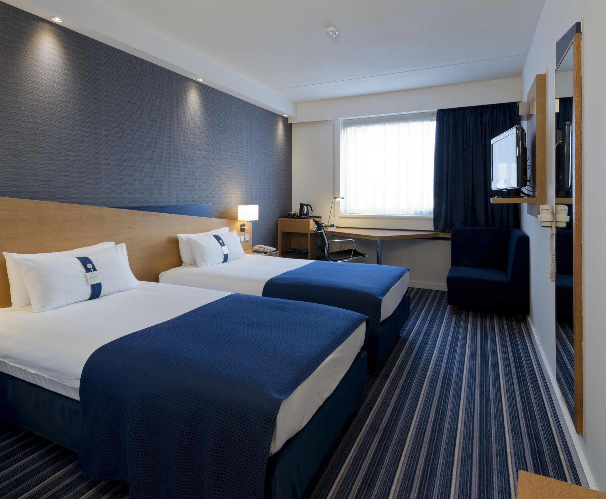 Holiday Inn Express Antwerpen City North, An Ihg Hotel Εξωτερικό φωτογραφία